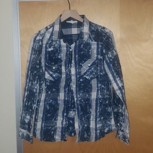 Washed denim long sleeve